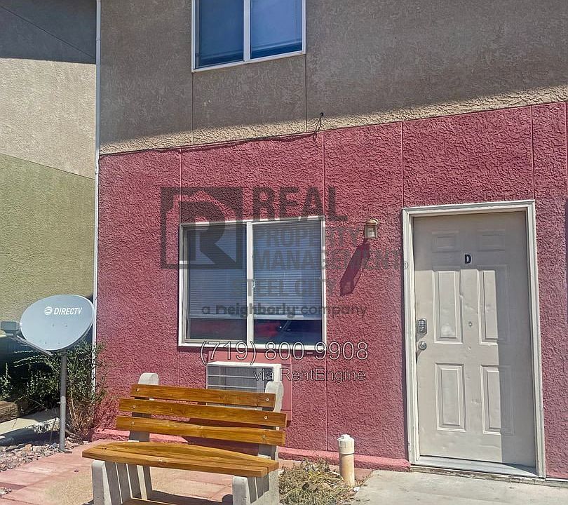 1st image of 1713 Oakshire Ln Unit D