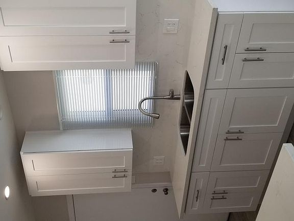4th image of 523 Ivy St #1