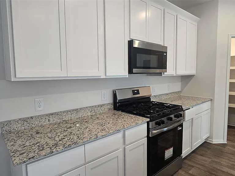 3046 Holland Lakes Dr — Photo 6
