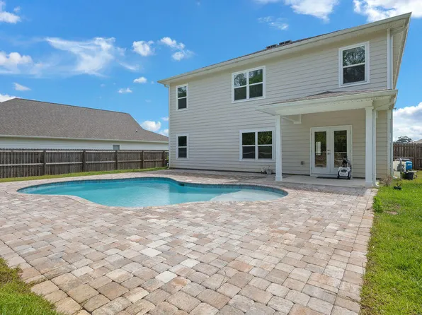 100 W Oak Trees Ln, Freeport, FL 32439