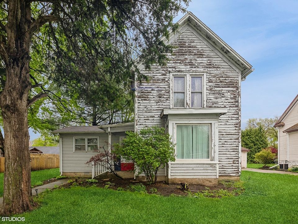 1st image of 212 Gladiolus St