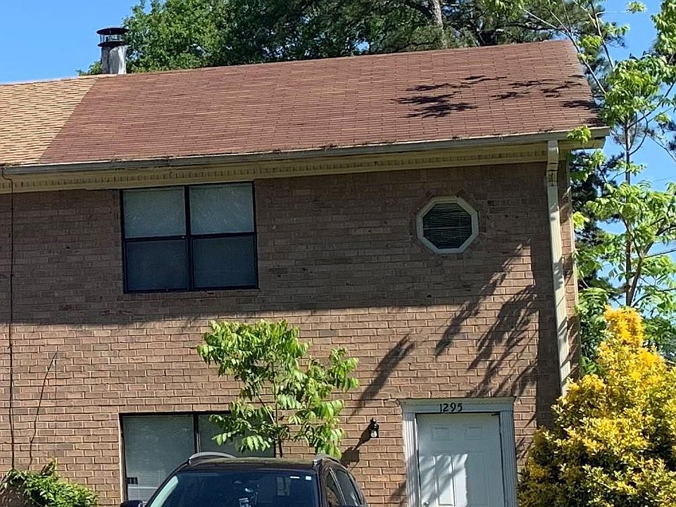 1st image of 1295 Knoll Ct NW
