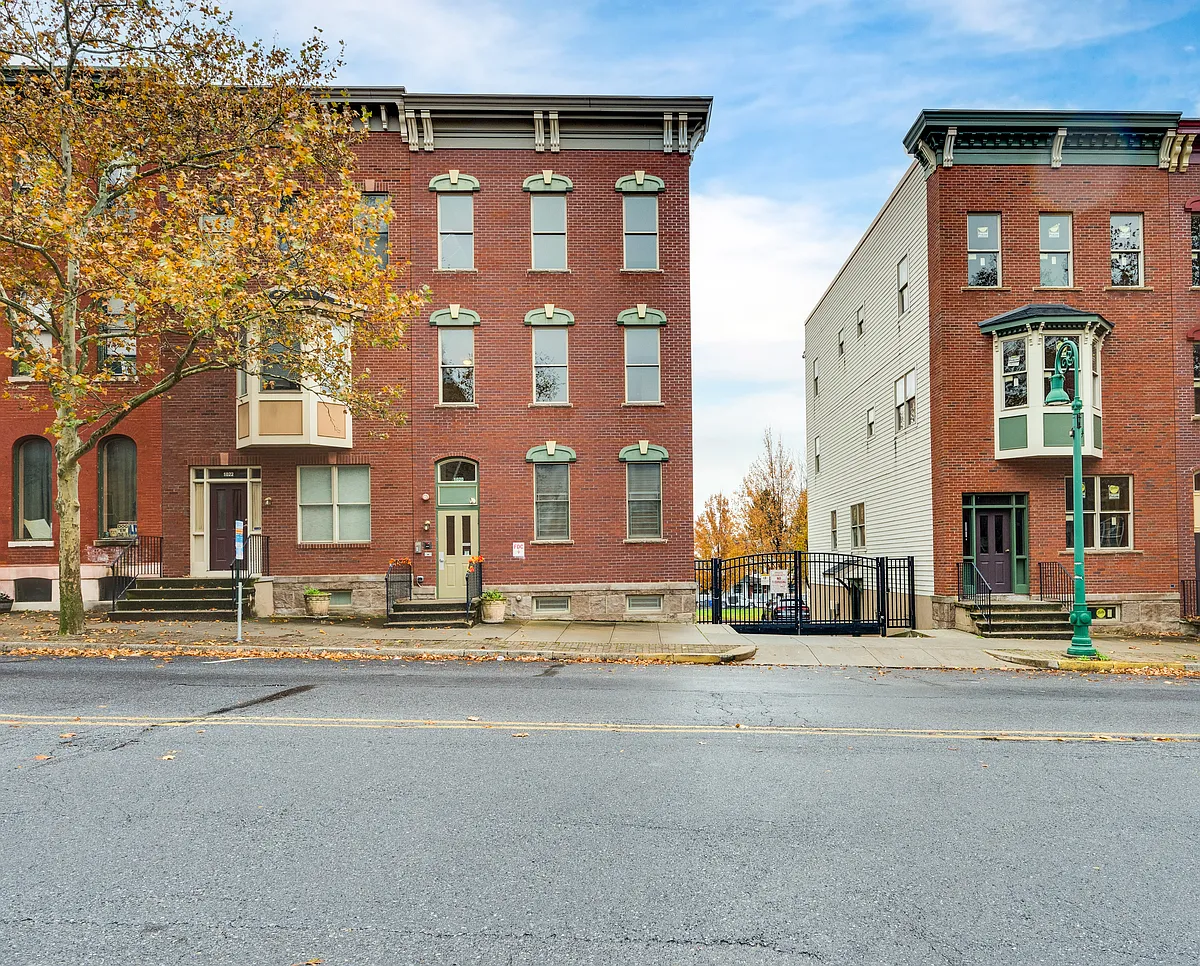 Building Photo - 1016B Penn St #A