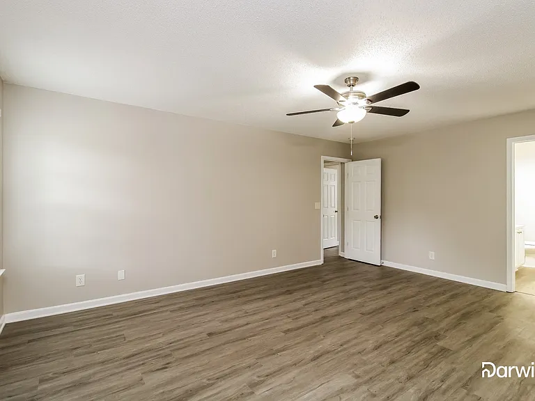 4807 Chapel Ridge Dr — Photo 10
