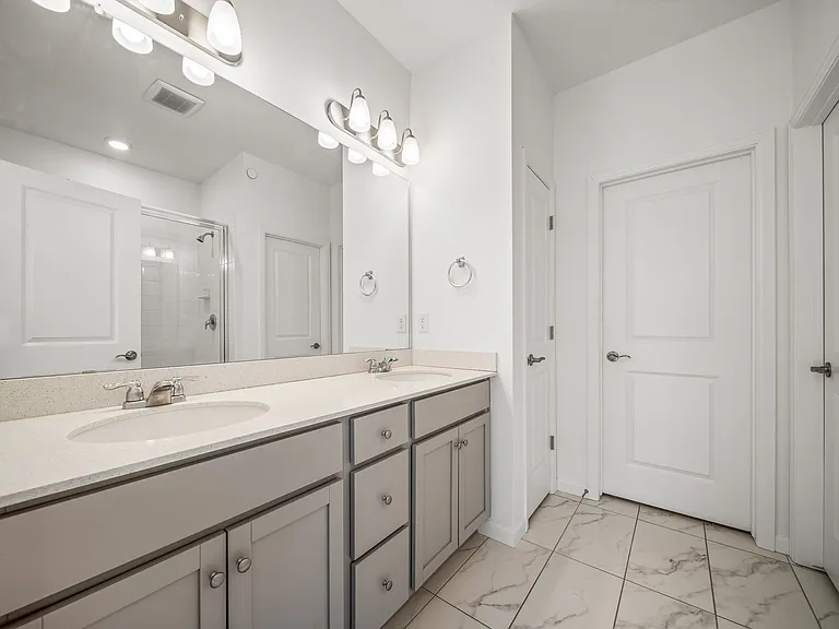 475 Millwall Cir — Photo 17