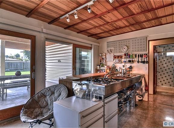 3rd image of 1592 San Bernardino Pl