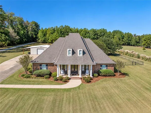 73 Curtis Rd, Pineville, LA 71360
