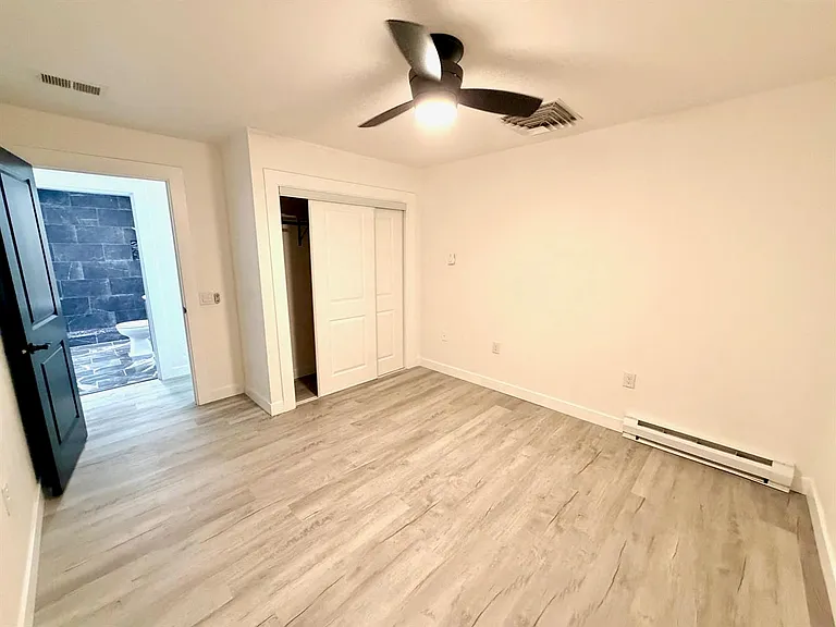 239 Nancy St — Photo 32