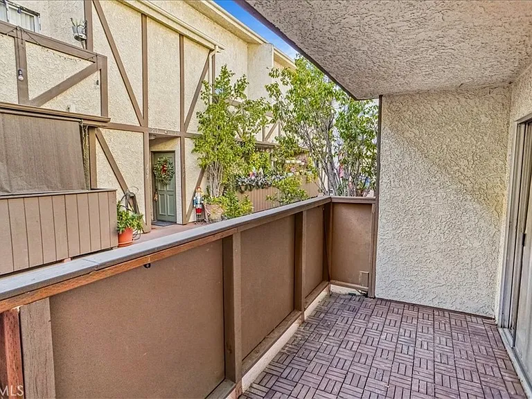 7005 Jordan Ave #110 — Photo 13