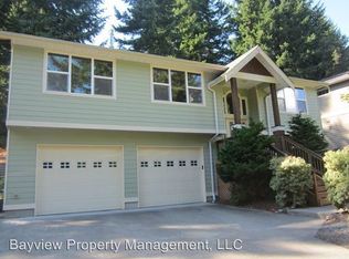 1 Bogey Ln, Bellingham, WA 98229