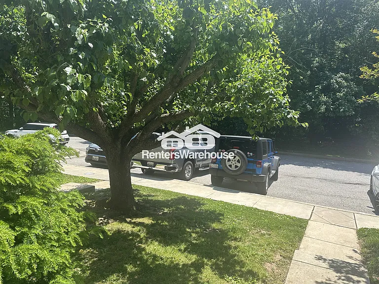 6 Hobb Ct — Photo 2