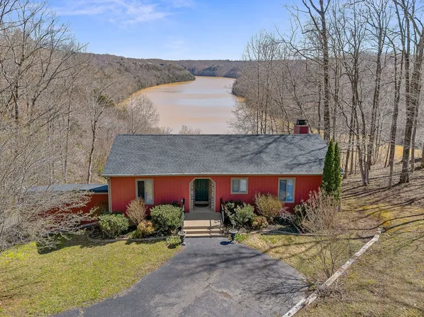 292 Red Bud Dr, Smithville, TN 37166