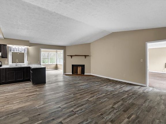 3rd image of 560 McCoy Ave