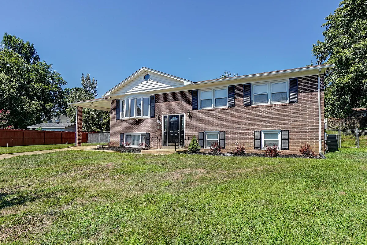 Building Photo - 11901 Bizet Ct