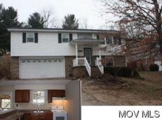 67 Suzanne St, Washington, WV 26181