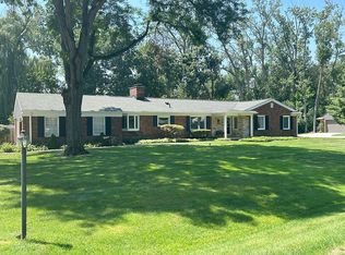 28269 Grand Duke Dr, Farmington Hills, MI
