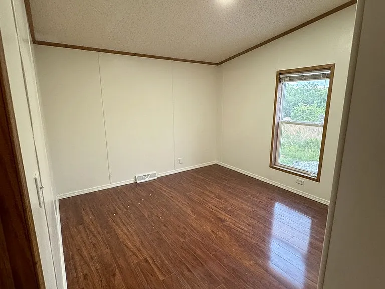 19867 W Hickory Dr — Photo 12