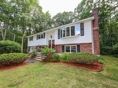 65 Shannon Road, Salem, NH, 03079