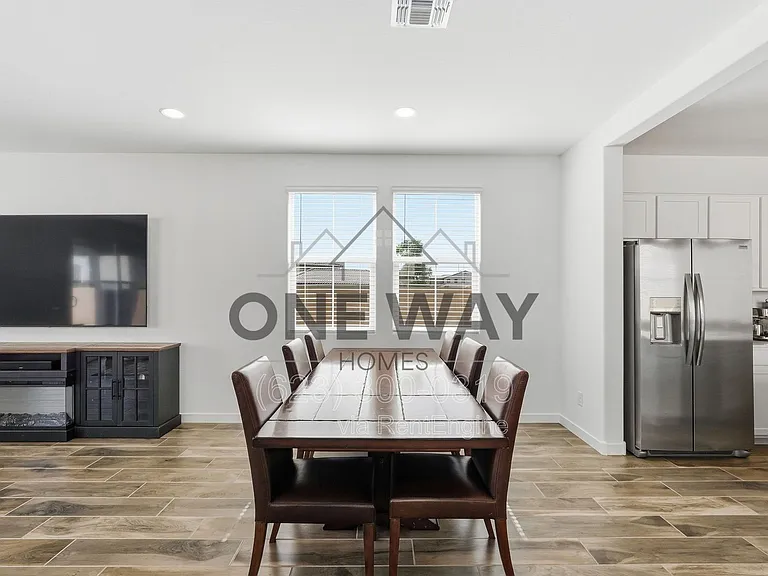 10204 E Ulysses Ave — Photo 22