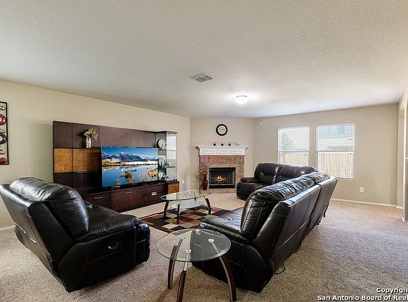 2nd image of 24614 Hickory Mdws