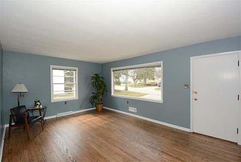 4th image of 2642 N 115th St