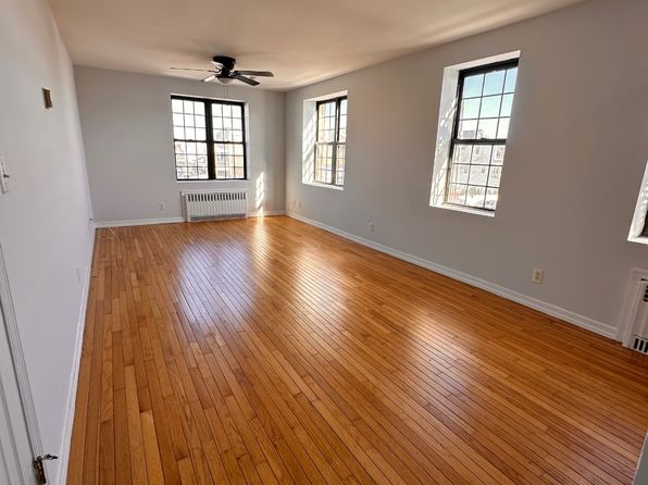 890 W Beech St APT 2I