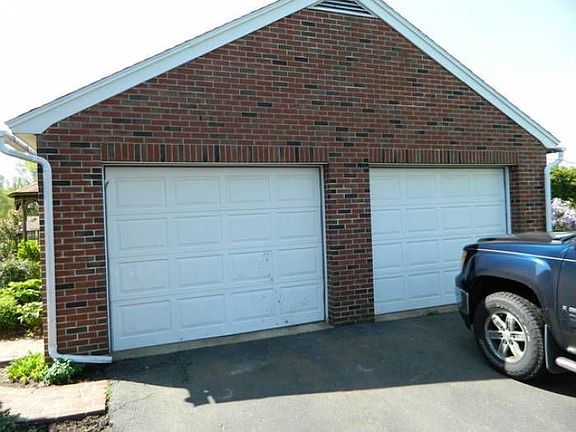 2 car garage