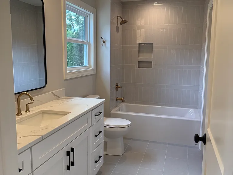 41 Nottingham Rd — Photo 2