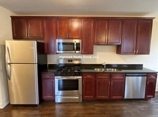 4540 W George St #1A, Chicago, IL 60641