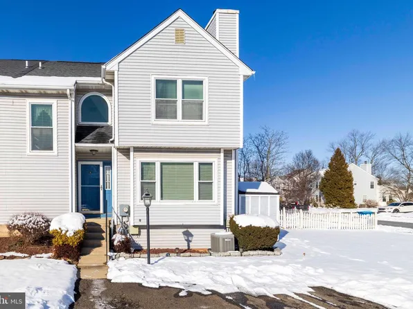 107 Dawn Dr, Lansdale, PA 19446