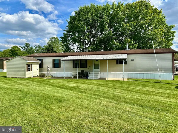 440 Daisy Dr, New Providence, PA 17560