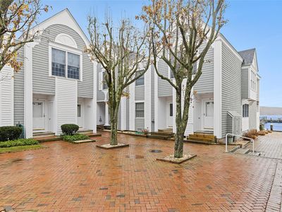 160 5th #12, Greenport, NY, 11944
