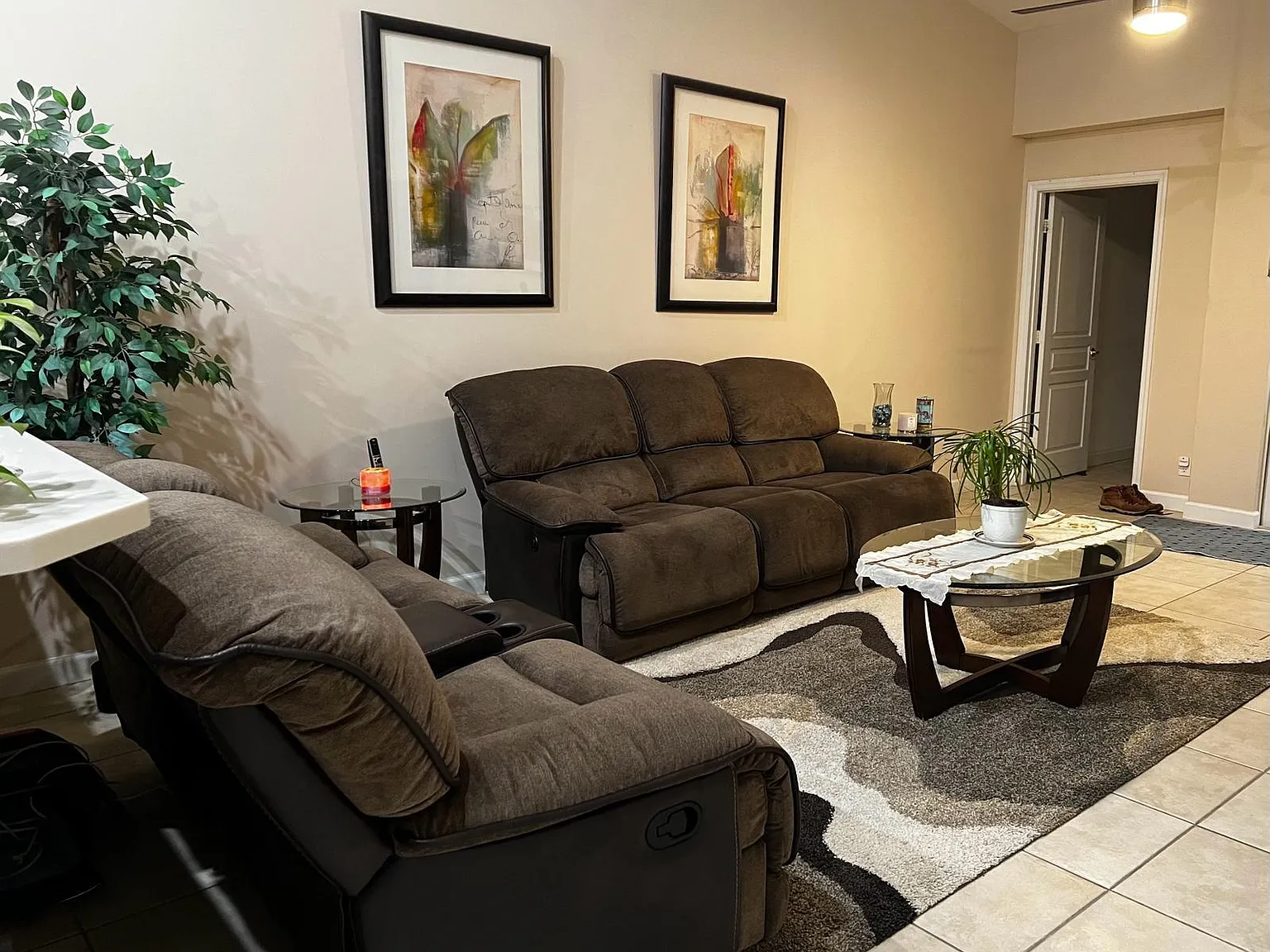 2 bed, 2.0 bath, 1368 sqft, $2,100 — Photo 3