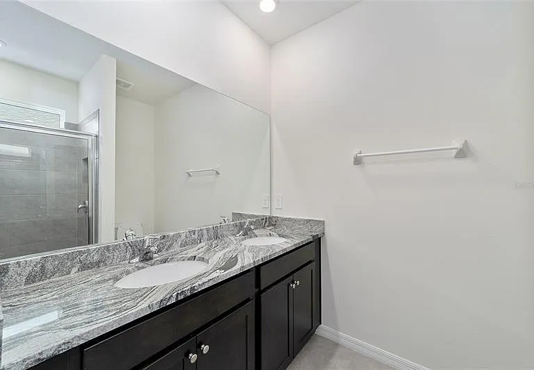4111 NW 44th Cir — Photo 14