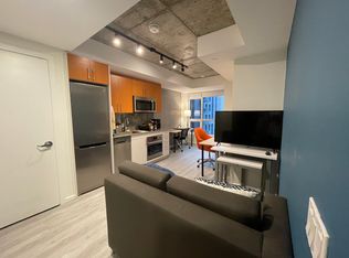 256 Rideau St #813, Ottawa, ON K1N0G1