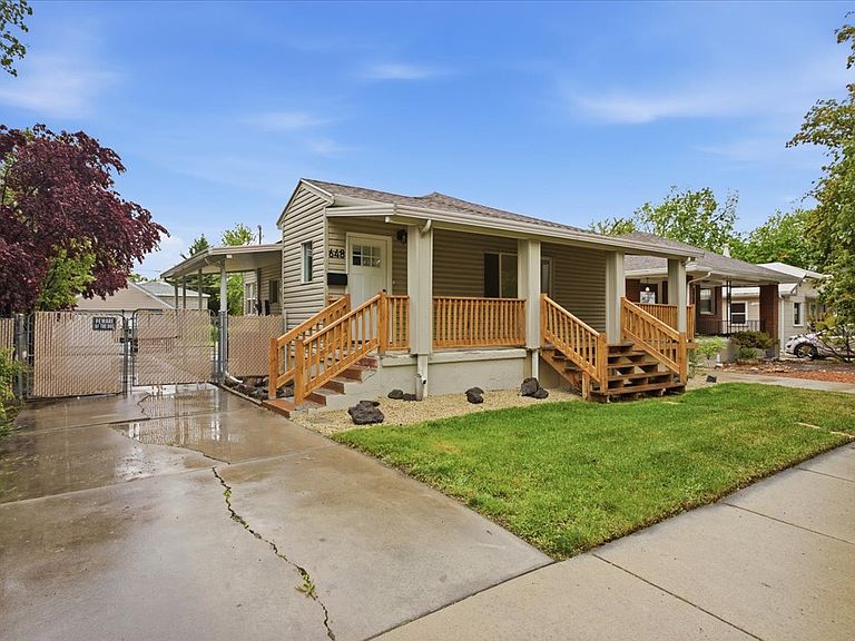 Listing photo 2