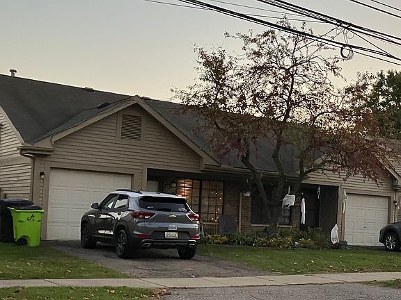 This is a duplex, unit on the right is for rent