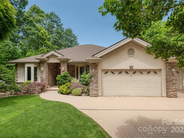 201 Kawani Ln, Brevard, NC 28712