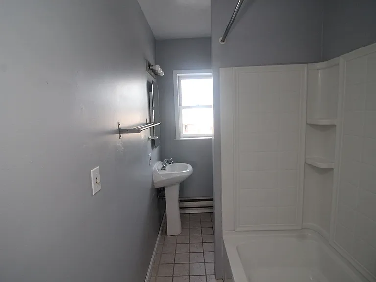 3010 Guilford Ave — Photo 40
