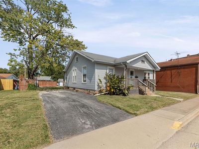 208 W Central St, Bethalto, IL, 62010