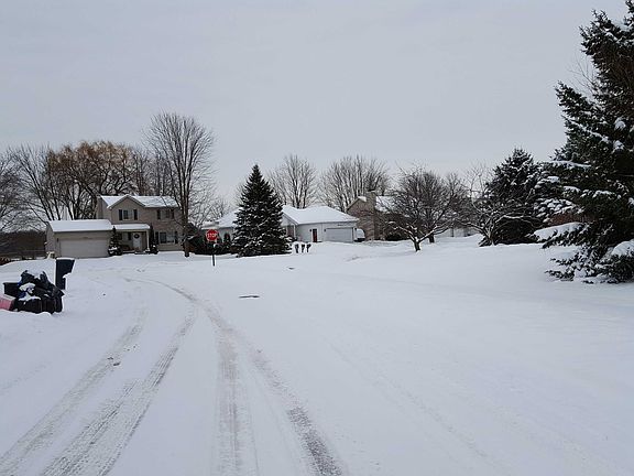 5th image of 9261 Holiday Dr