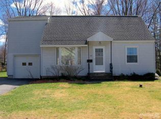 107 S Roosevelt Ave, Liverpool, NY 13088