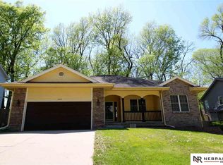 14218 S 30th Ave, Bellevue, NE 68123