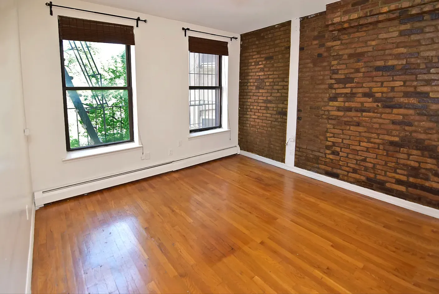531 East 11th Street — Photo 4