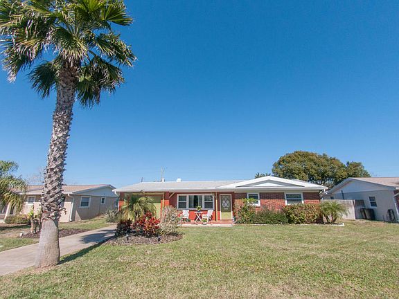 3rd image of 111 Dawn Dr