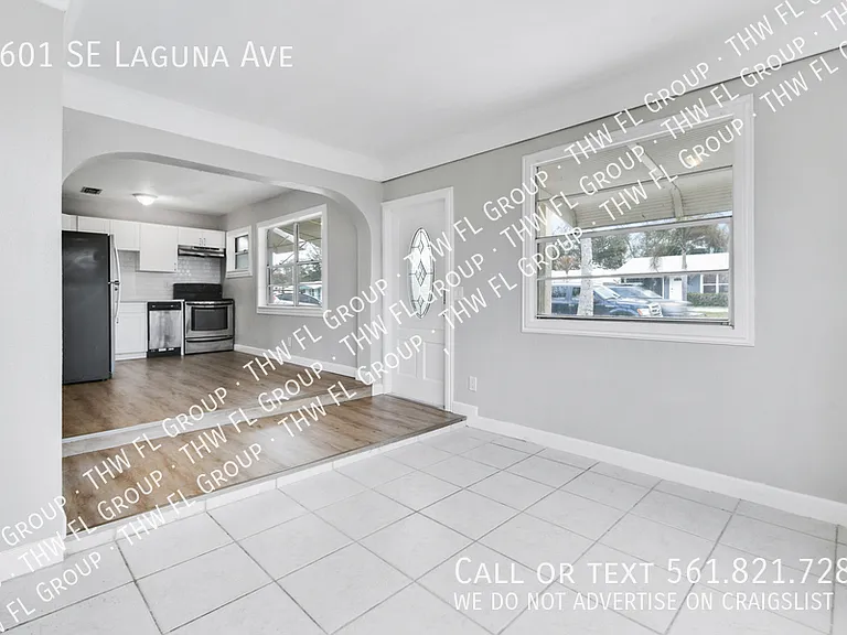 5601 SE Laguna Ave — Photo 3