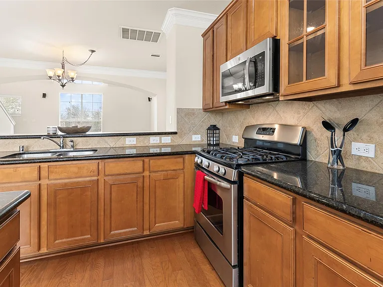 3334 Clearview Villa Way — Photo 11