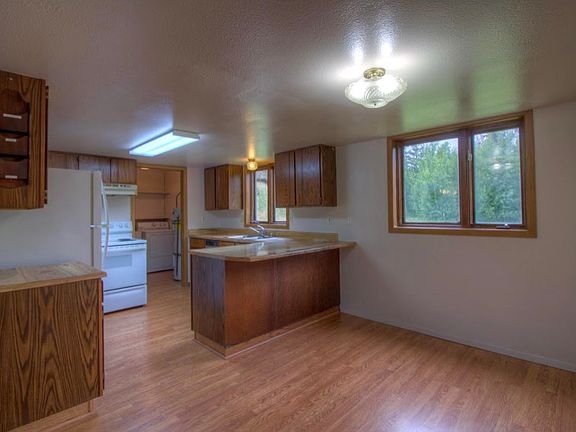 2nd image of 5501 E Mayflower Ln #3