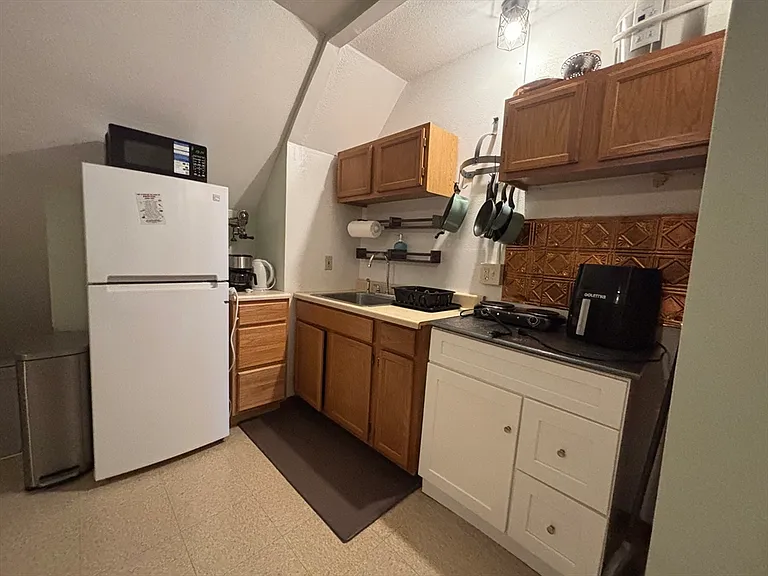 108 Brown Ave #3 — Photo 7
