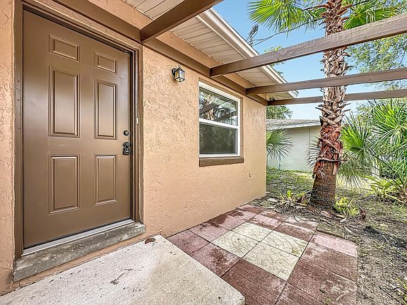 4th image of 15 Atlantic Oaks Cir